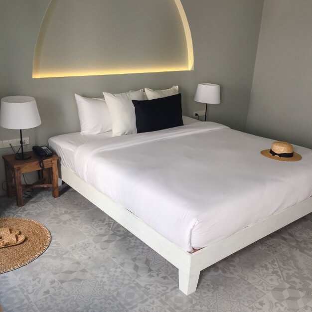 bedroom lighting
