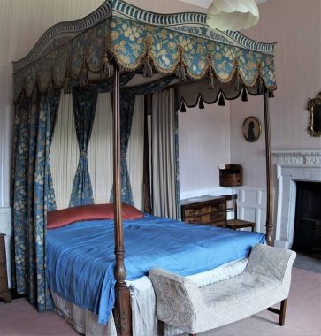 Antique Four Poster Bed