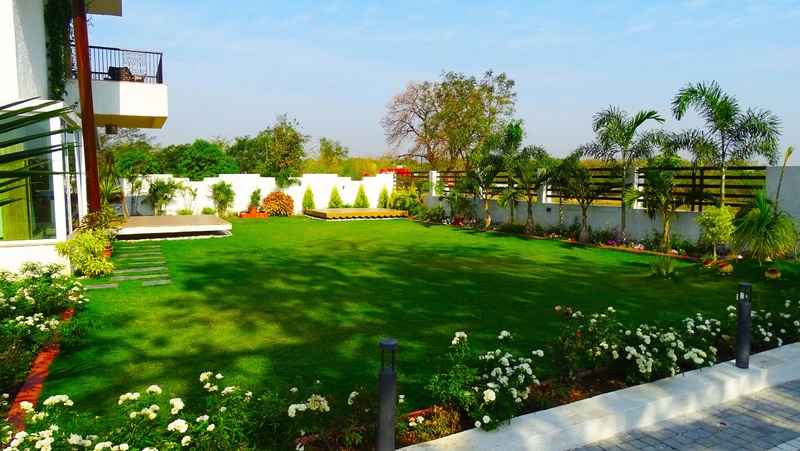 well-maintained lawn