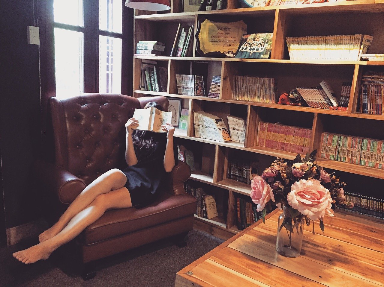 woman on library