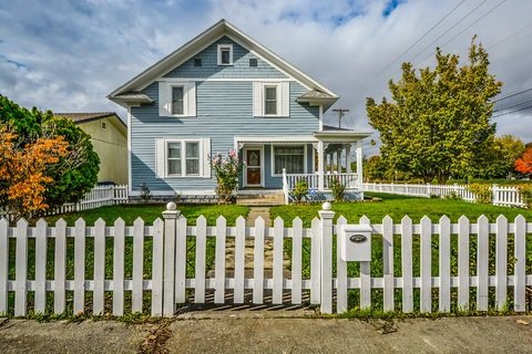 Big house fence