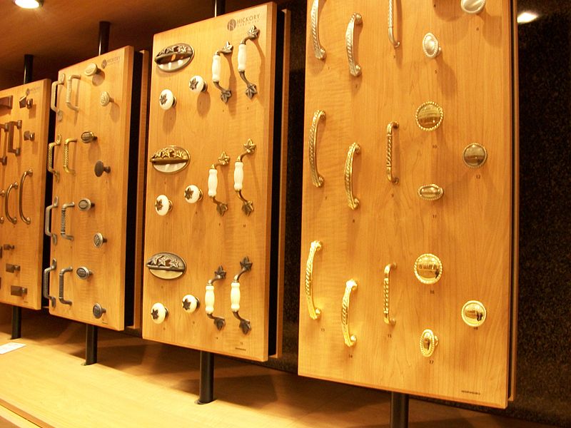 Cabinet hardware
