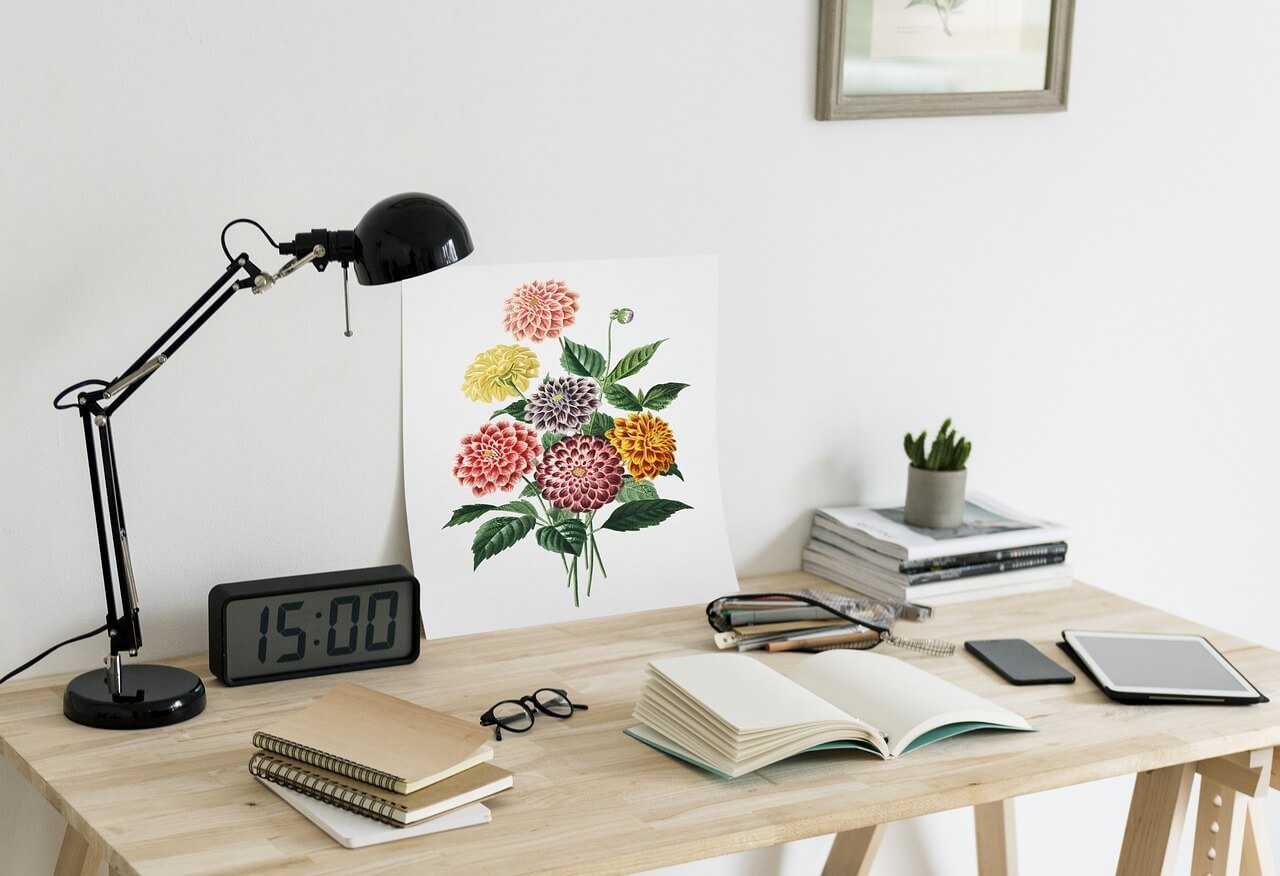 desk table