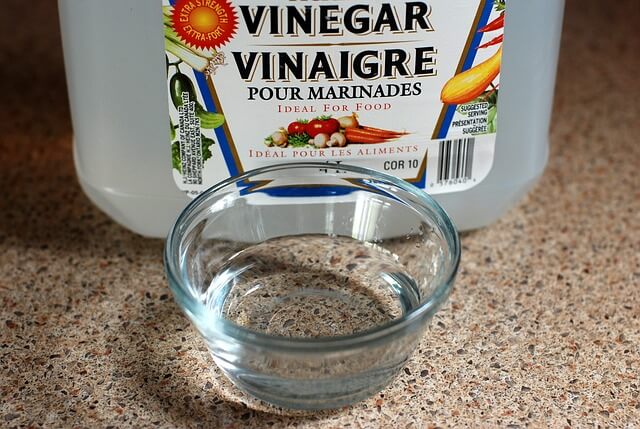 White vinegar for cleaning