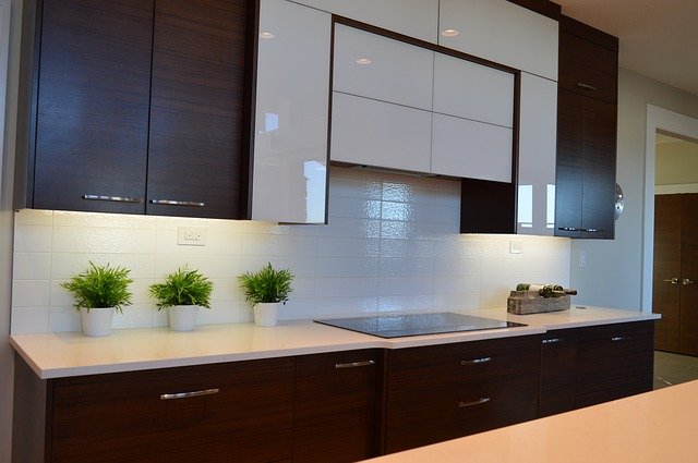 lacquered kitchen cabinets