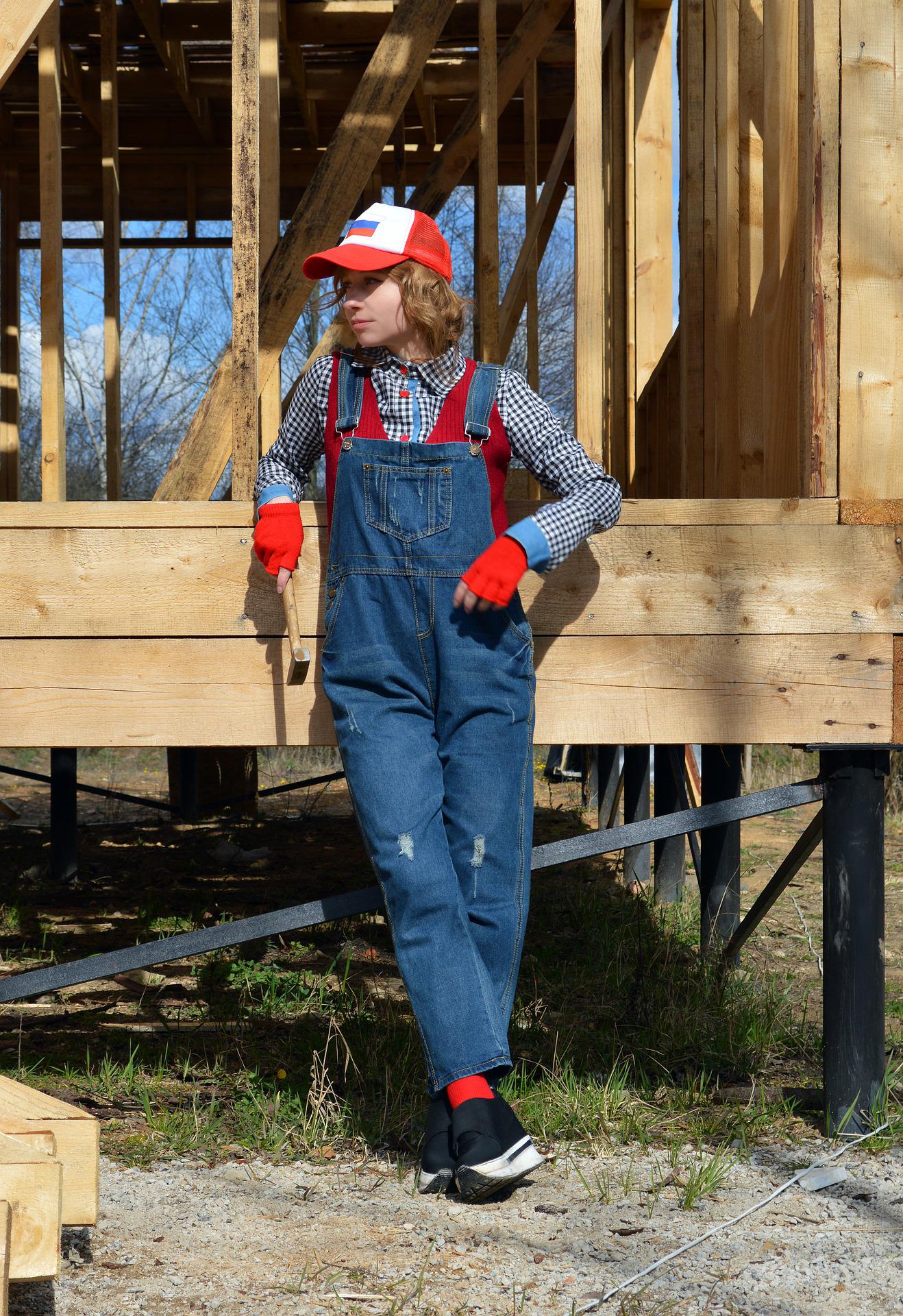 house foundation women contractor