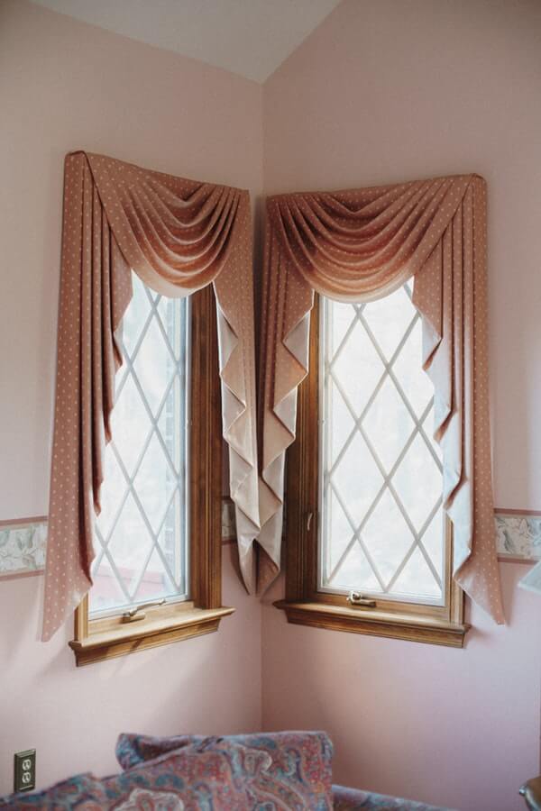 Window valance