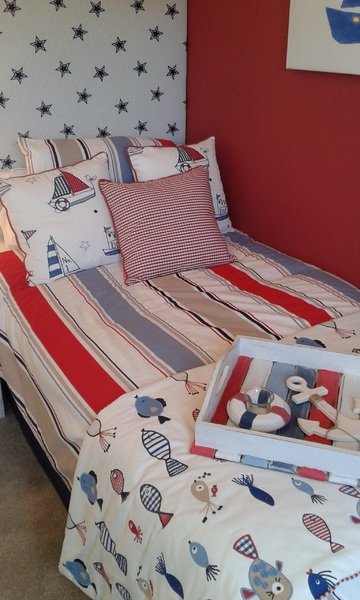 Red children's bedroom