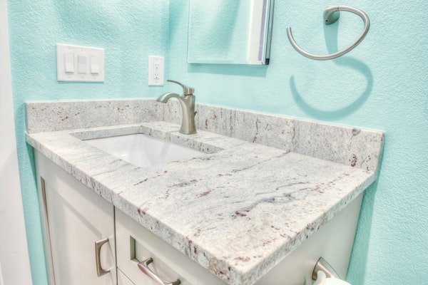 Quartz countertop