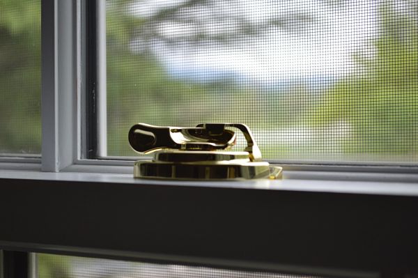 sliding window lock