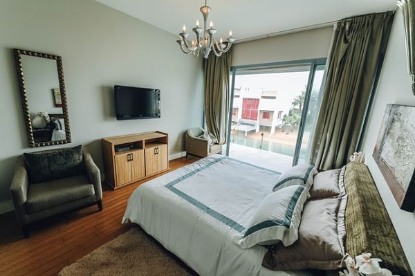 bedroom layout