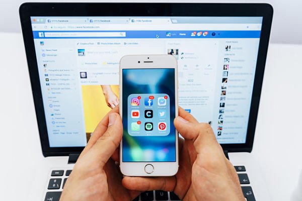 millennials social media behavior