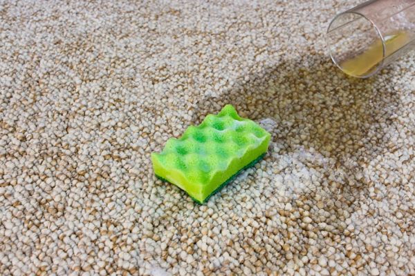 Cleaning juice stains