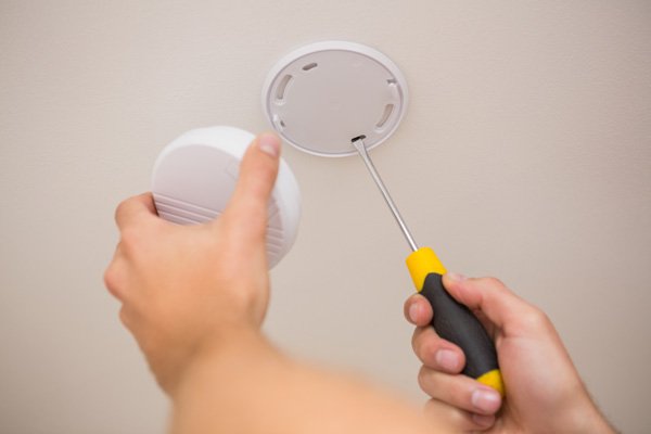smoke detector installation
