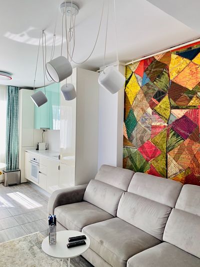 Lighting fixtures