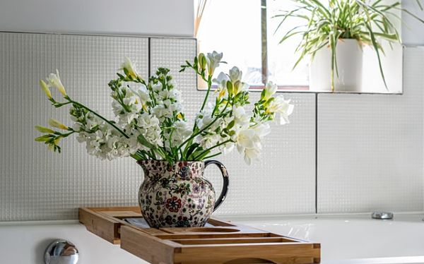 bathroom flowers