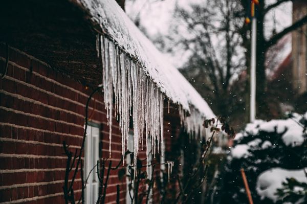 ice dam causes