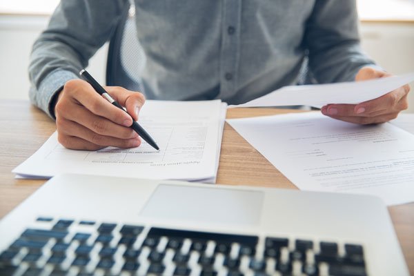 signing contract