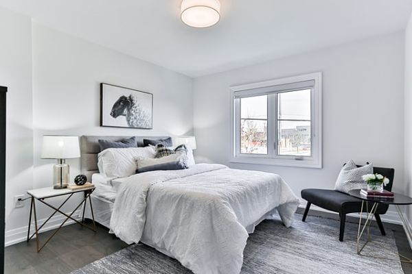 bedroom staging ideas