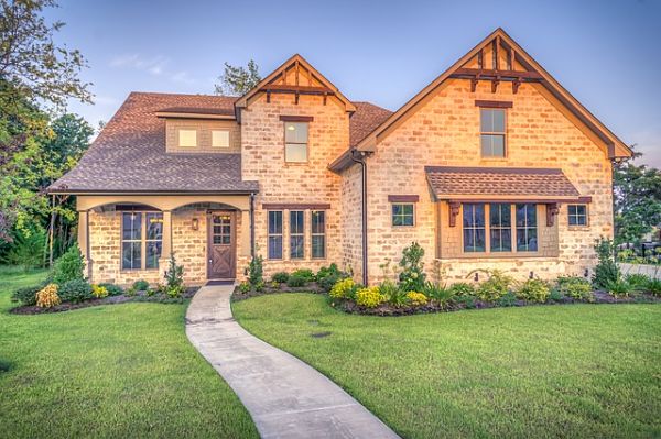Stucco vs brick