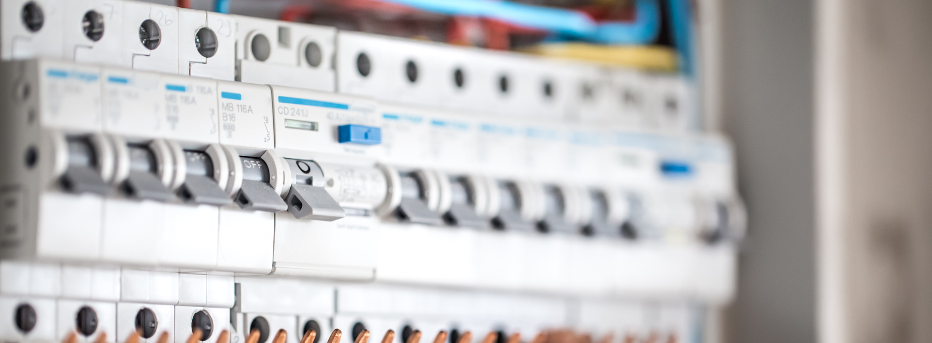 Can a General Contractor Do All Types Electrical Work?