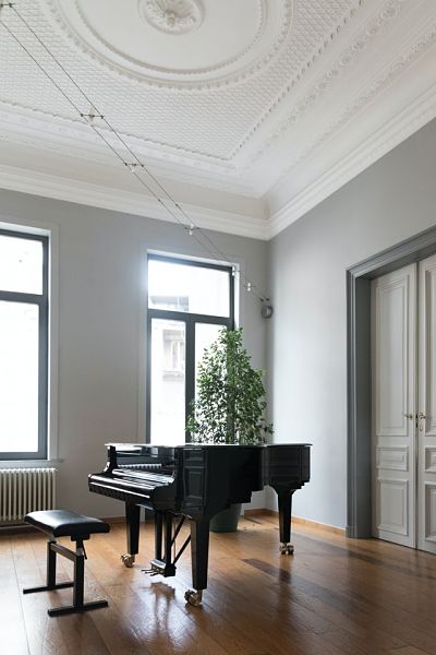 piano room