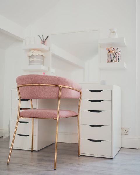 closet vanity