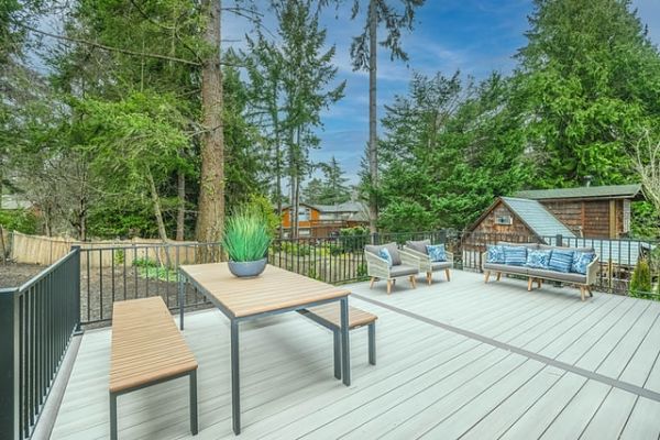 does a deck add value to a home