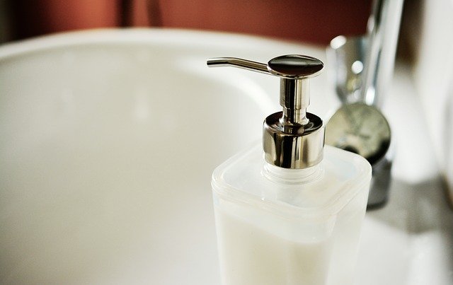 declutter bath