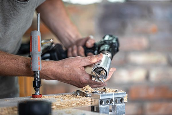 cutting hinges