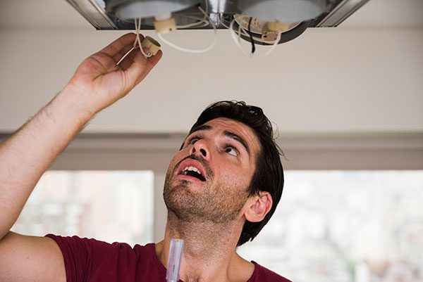fan switching to reverse