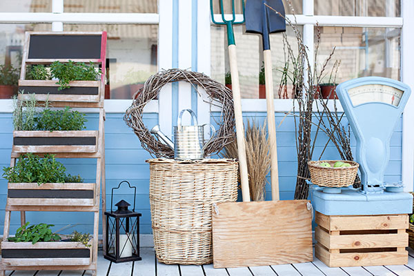 wall porch decor
