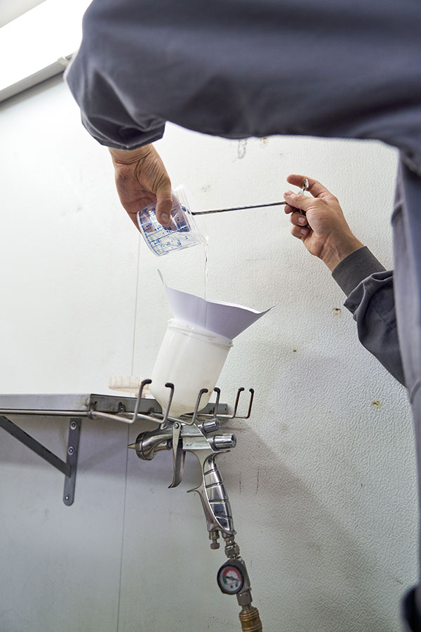 preparing paint for garage door