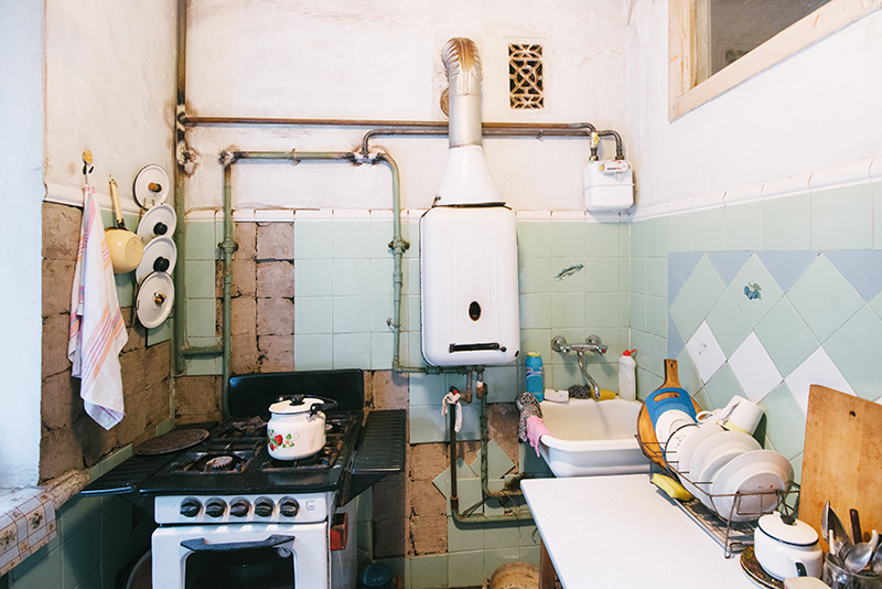 ugly kitchen style