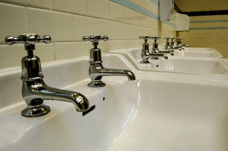 dual faucet bathroom sink