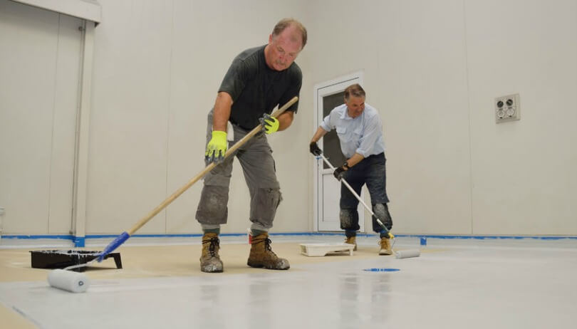Paint and roll the epoxy paint