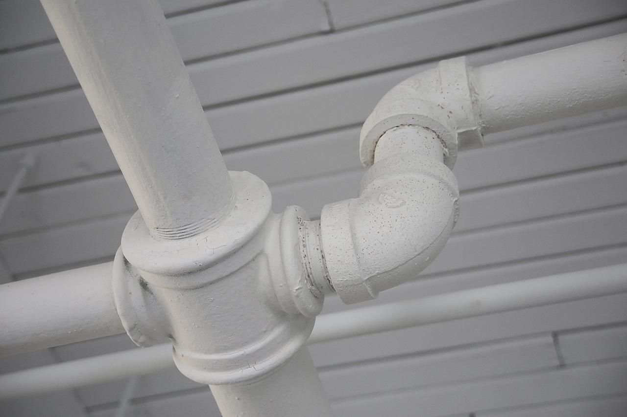 main pipe white