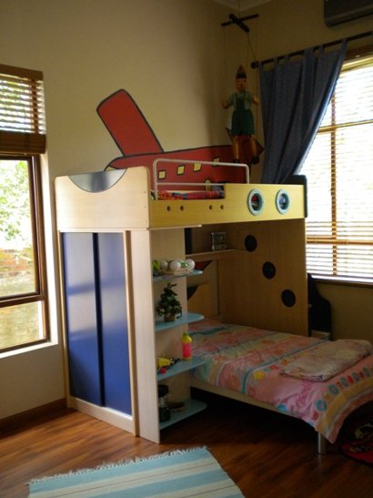 Kid's room