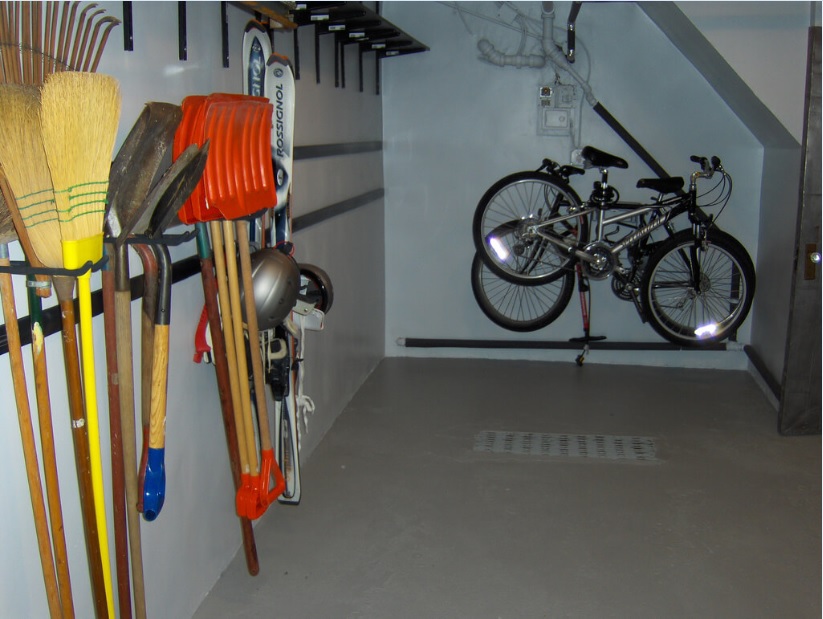 garage bike rack