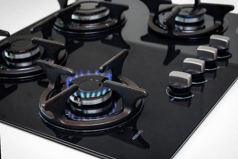 gas powered stove