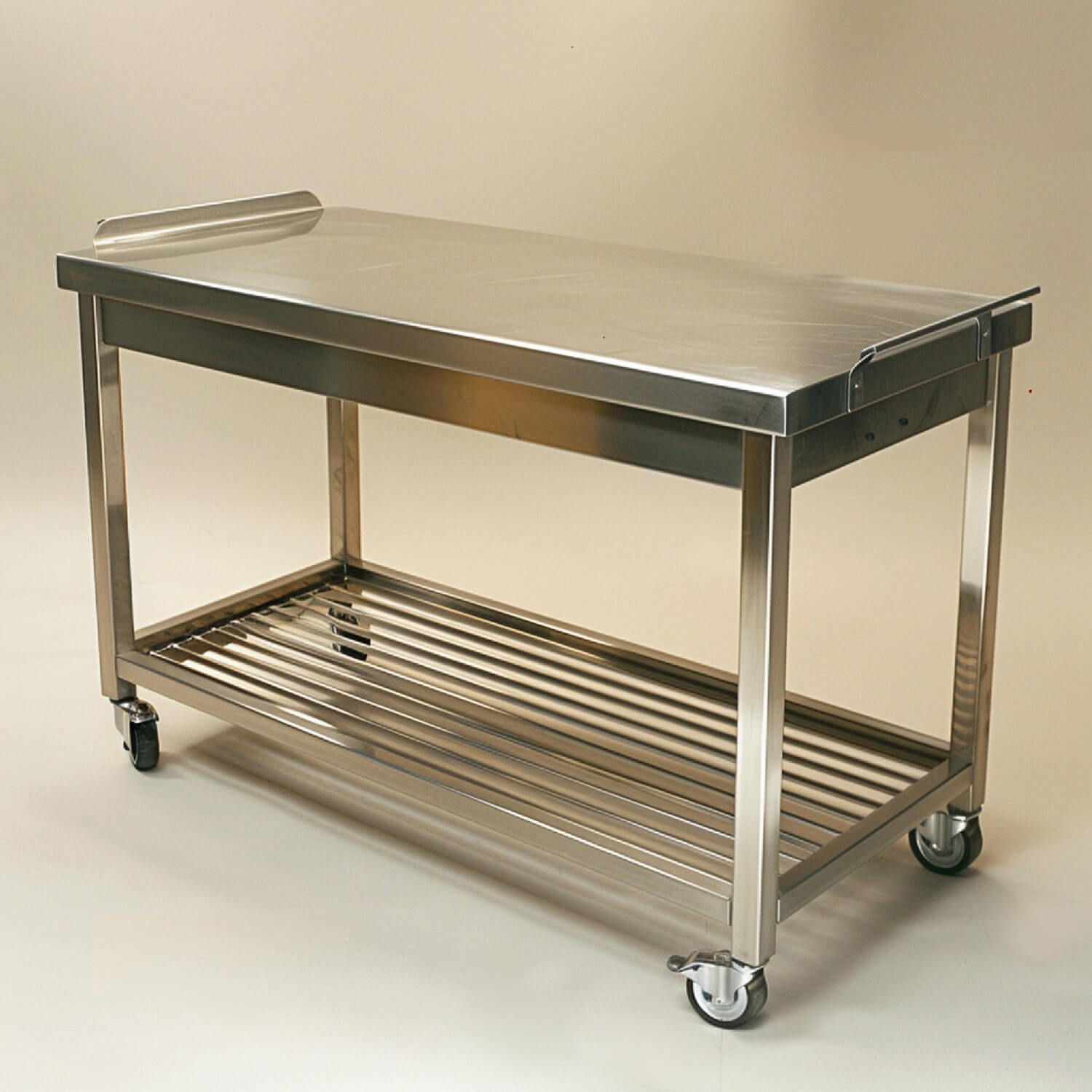 A durable stainless steel prep table with an undershelf for extra storage