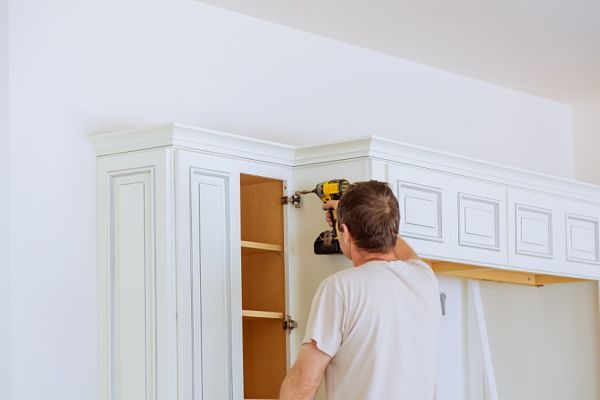 Everything You Need to Know About Kitchen Cabinet Refacing