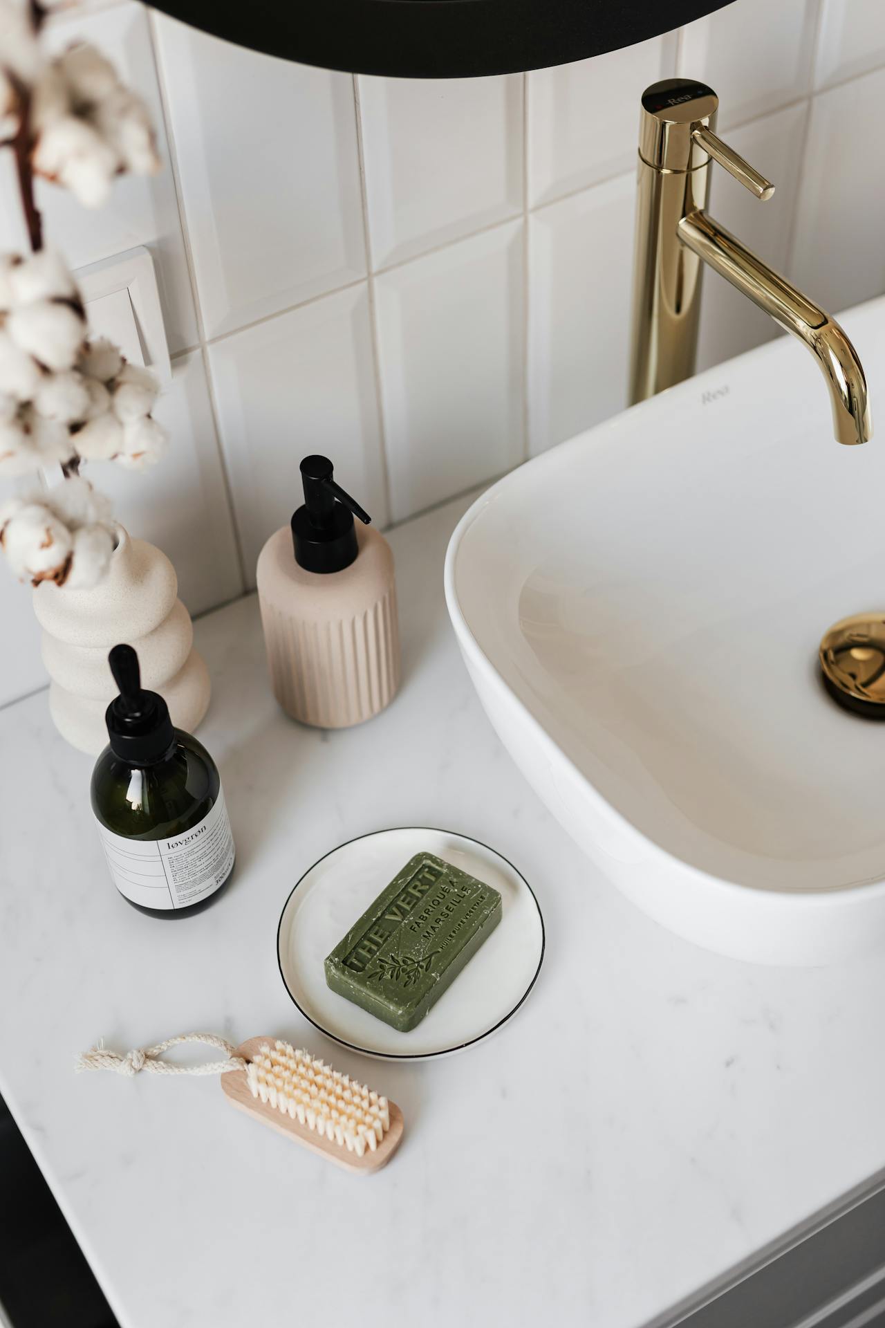 White tiles bathroom