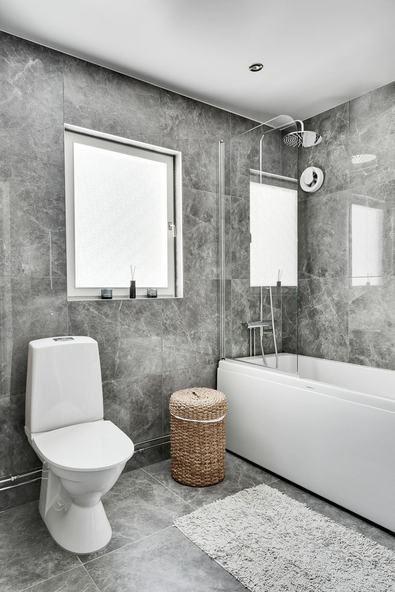Bathroom with gray marvel tiles
