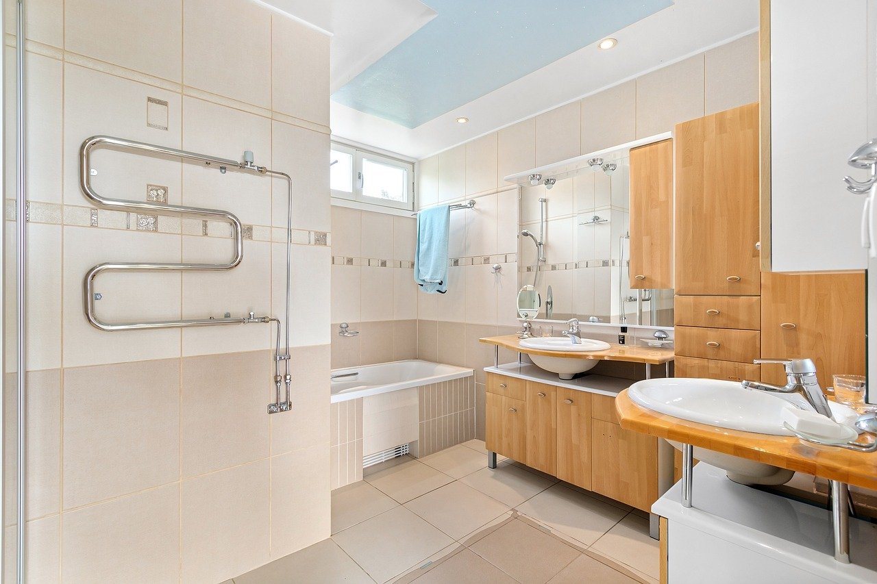 Old school design bathroom
