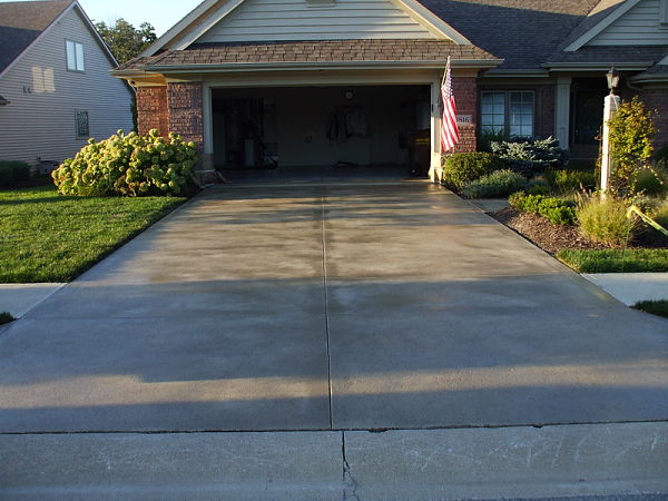 how-to-resurface-a-concrete-driveway