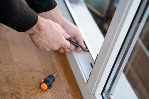 installing window sill