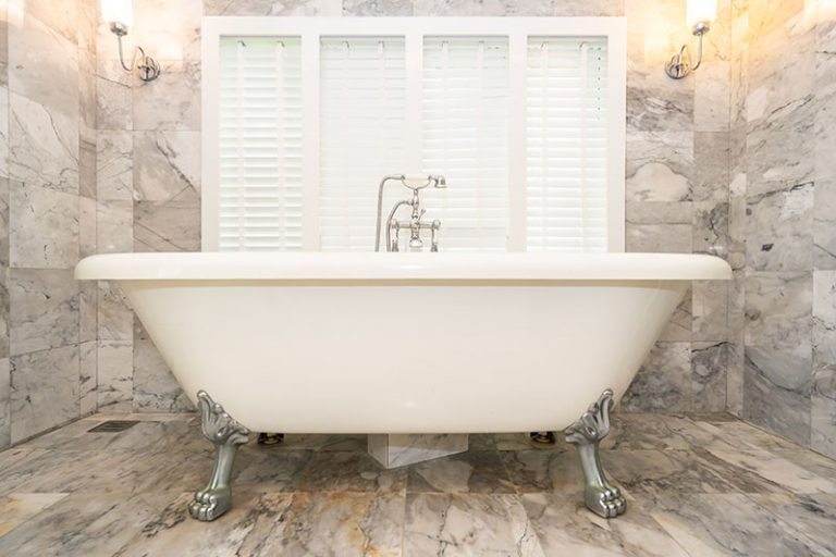 How to Remove a Cast Iron Tub [DIY Guide]