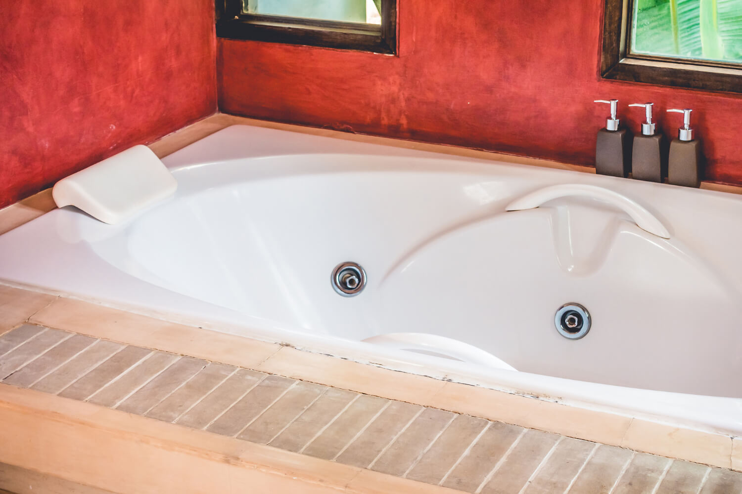 White Whirlpool tub close up