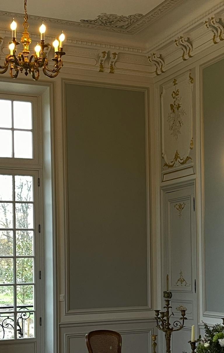 Picture-frame-wall-molding